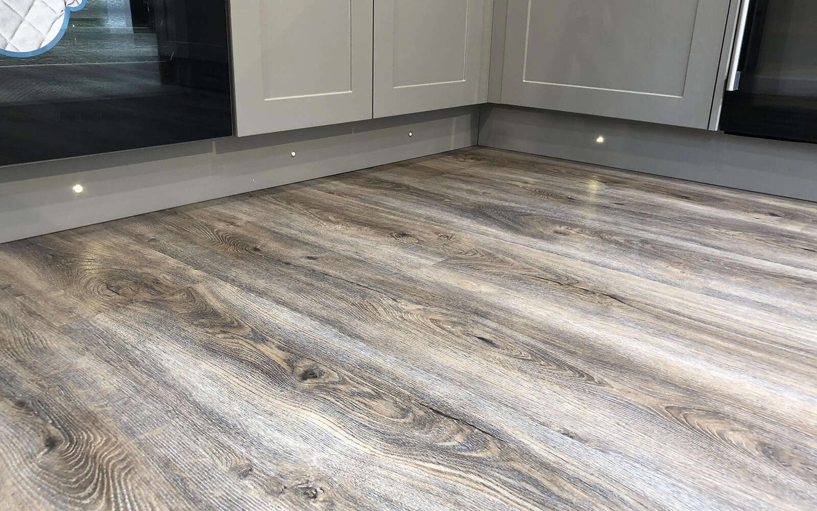 M&M Joinery Work